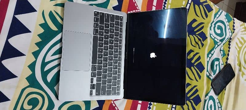 MacBook Air (Purchased Directly from US) 3