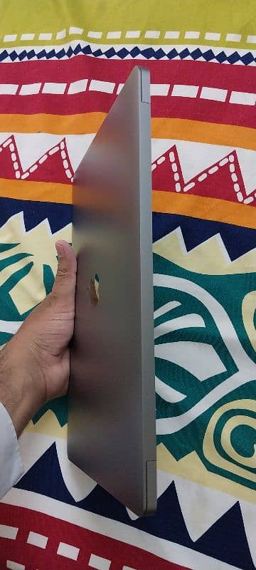 MacBook Air (Purchased Directly from US) 9