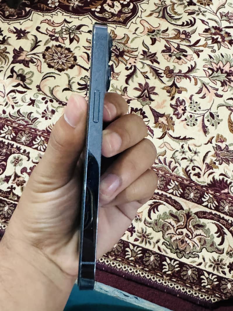 13 pro factory unlocked sierra blue 4