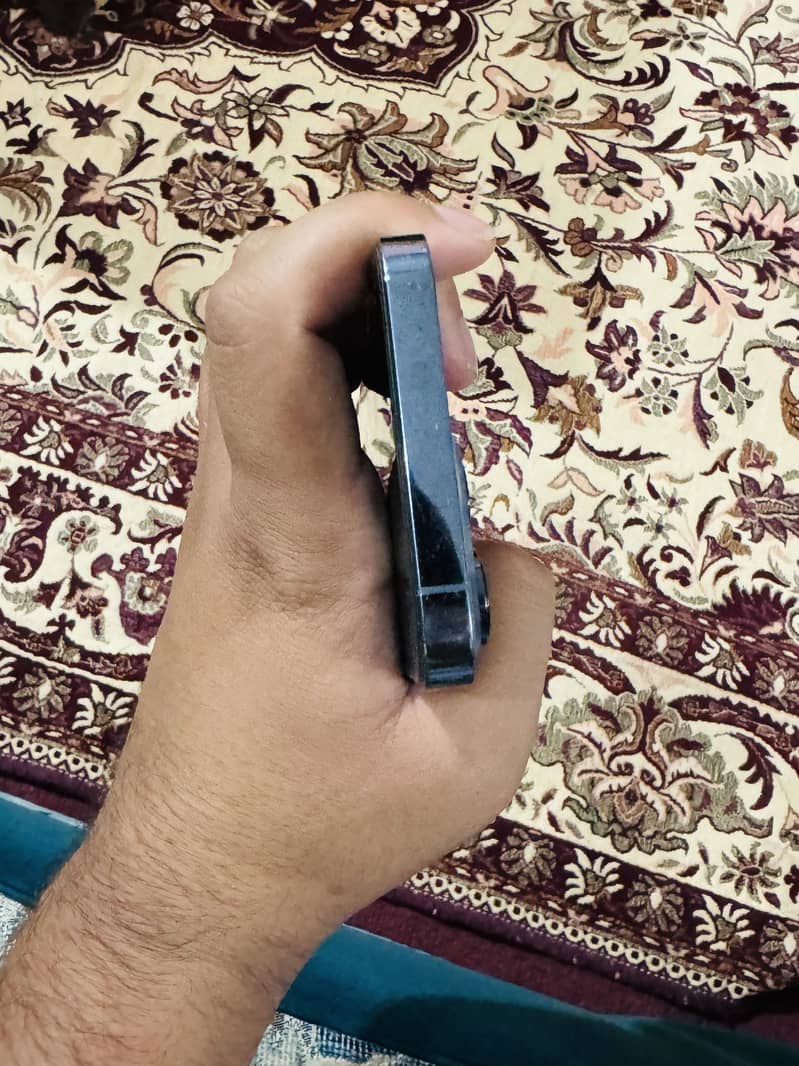 13 pro factory unlocked sierra blue 5