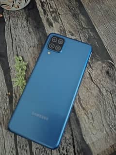 Samsung A12