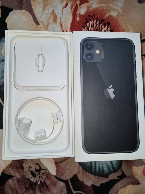 iPhone 11 64gb Face ID working water pack 0