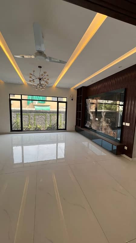 1 Kanal Lower Portion Available For Rent In Lake City 8