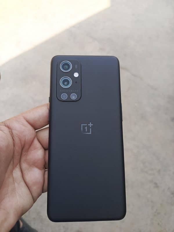 OnePlus 9 pro 256gb dual sim 1