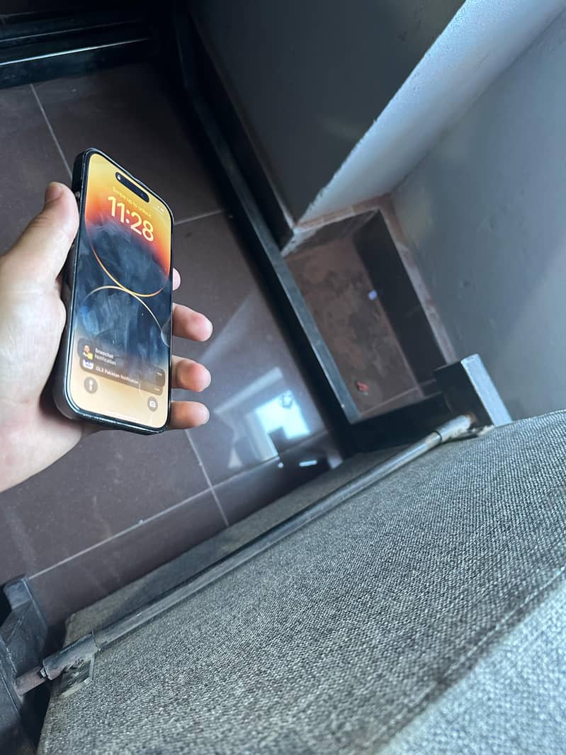 Iphone 14 pro (FU) Box pack  99 health 4