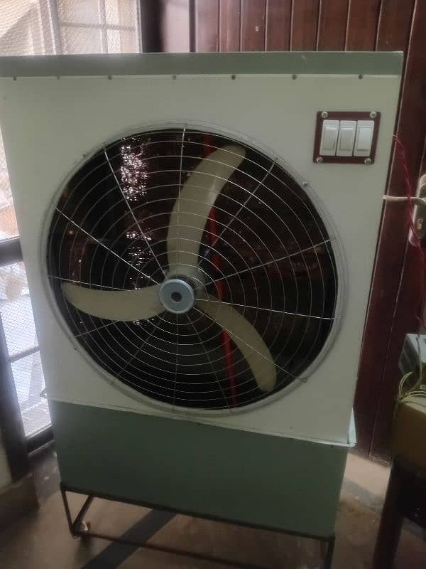 12 volt room coller available large size 0