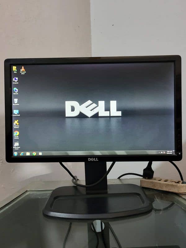 urgent sale all set CPU monitor keyboard mouse 0