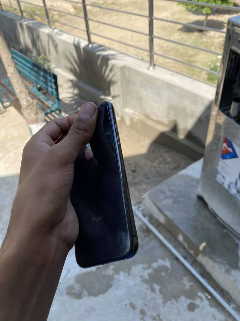 IPHONE XS NON PTA 3