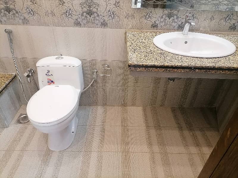 Stunning and affordable House available for sale in Wapda Town Phase 1 - Block J2 3
