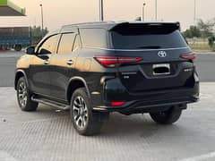 Toyota Fortuner Legender 2022