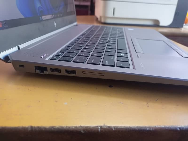 ZBook 15, Core i7/8th Gen 32/512, 4GB Card 2