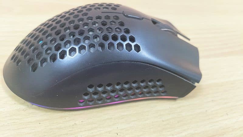 rgba lights wireless gamming mouse 2