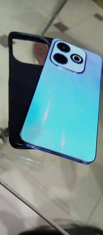 INFINIX HOT 40 I 8+8 128 GB WITH BOX CHARGER SCRATCH LESS PHONEE 1