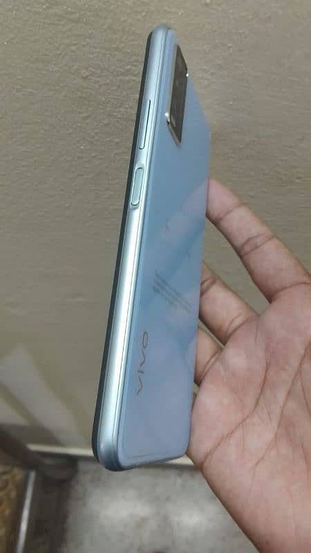 vivo y20s (8/256)gb complete box 6