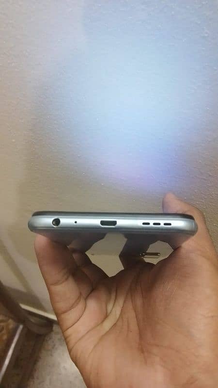 vivo y20s (8/256)gb complete box 8