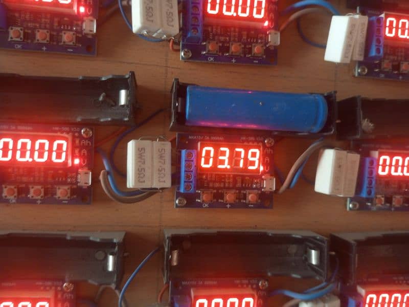 battery capacity tester bilkul ok capacity cell ki check karta hai 2