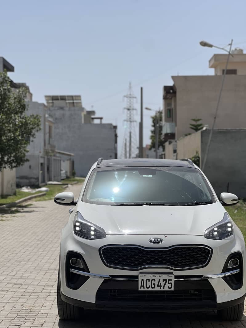 Kia Sportage 2.0 AWD 2021 clear white 0