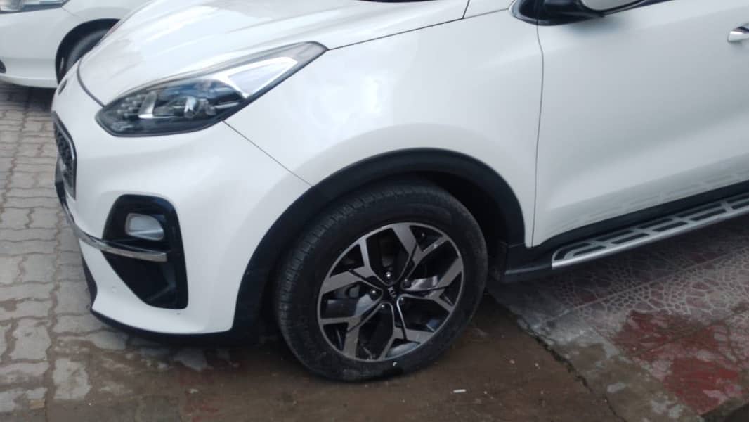 Kia Sportage 2.0 AWD 2021 clear white 7