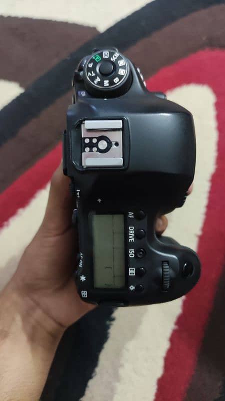 Canon 6D for sale with Box and 50mm 1