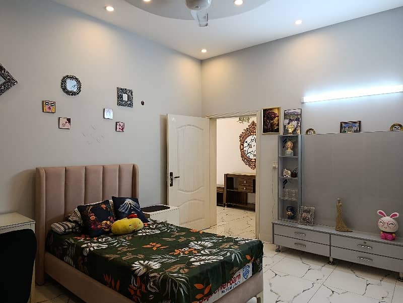 10 Marla Like Brand New House 60 Feet Road For Sale In Punjab Govt Society Phase 1 Pia Road 7
