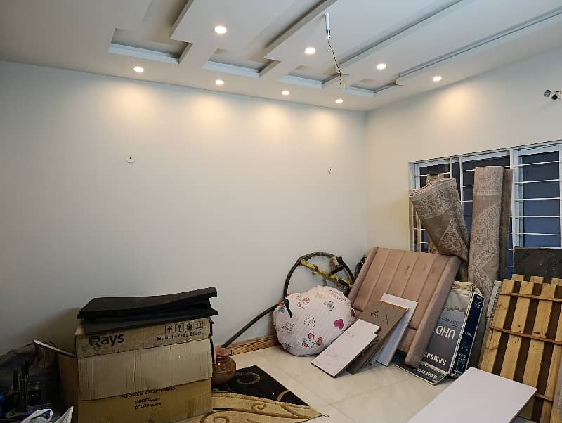 10 Marla Like Brand New House 60 Feet Road For Sale In Punjab Govt Society Phase 1 Pia Road 27