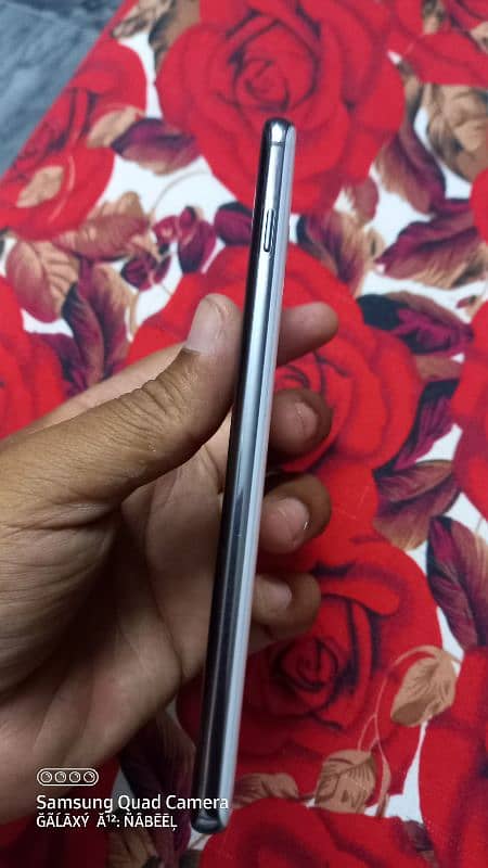 Samsung galaxy S10+ 1