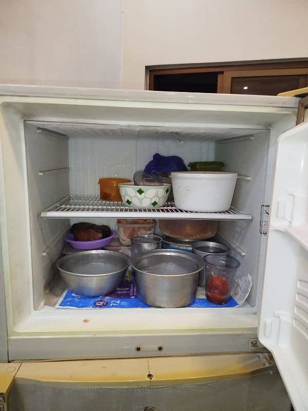dawlance refrigerator signature model 1