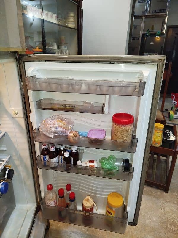 dawlance refrigerator signature model 2