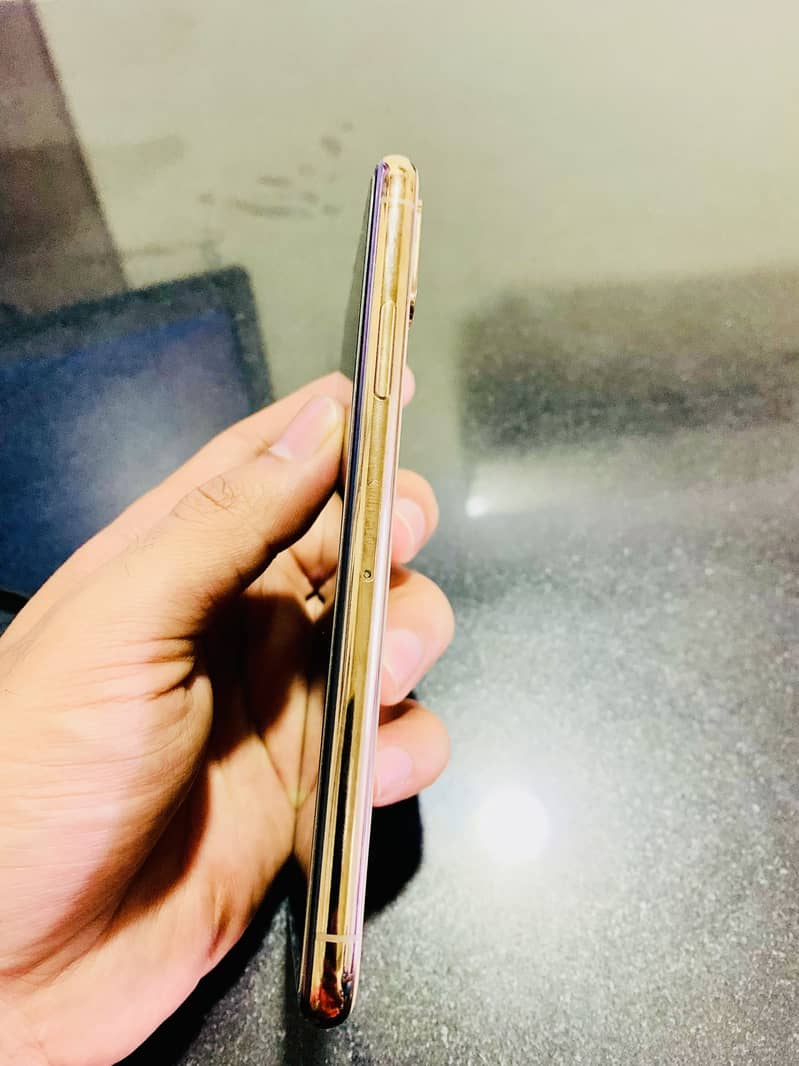 iPhone XS 256GB Gold PTA Approved(Jv) 1