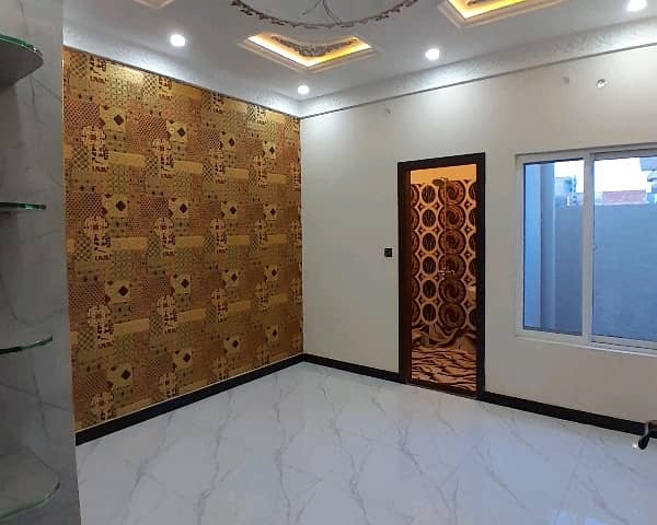 10 Marla New House Facing Park For Rent In Bismillah 3