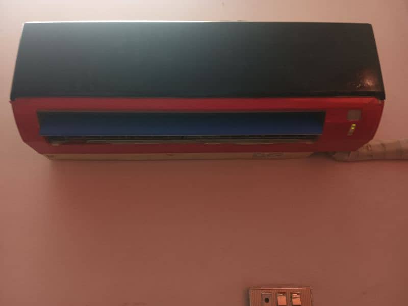 Mitsubishi 1 ton AC excellent condition 2