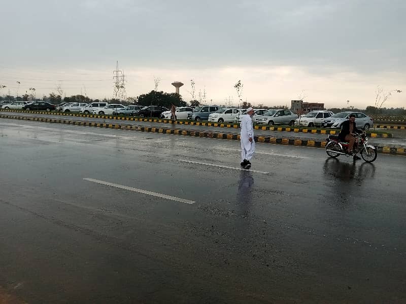 Corner DHA Sector G - Block 1 Residential Plot Sized 10 Marla 2