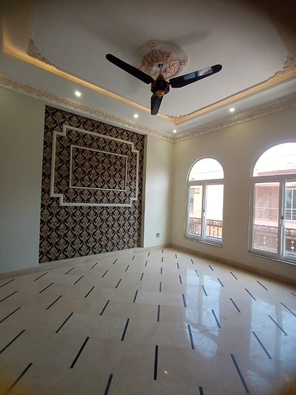 Brand New 5 Marla House For Sale In S J Garden, Main Bedian Road 4