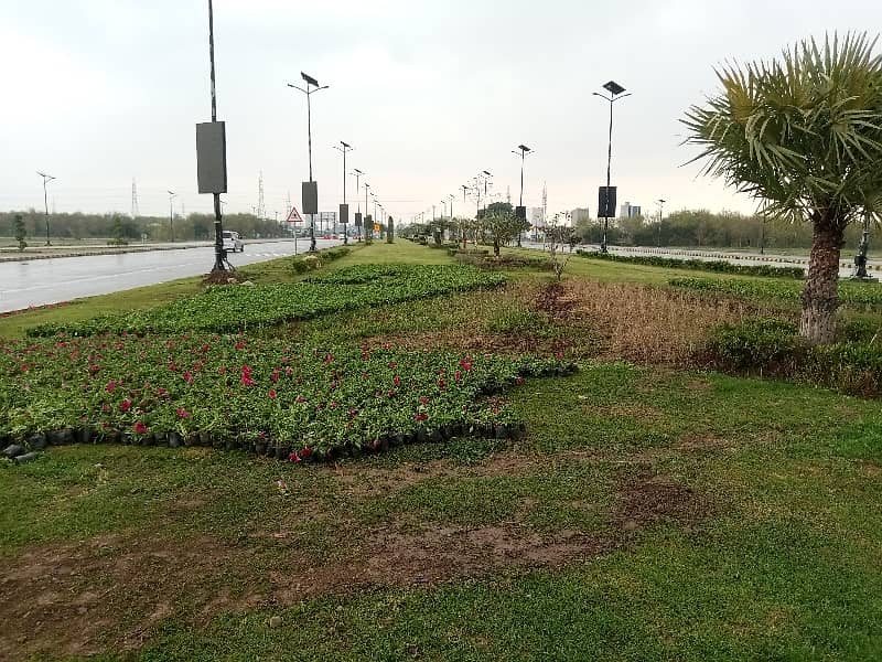 Investors Should Sale This Good Location Residential Plot Located Ideally In DHA Defence 8