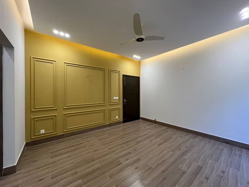 1 Kanal Luxury House For Sale In Bankers Avenue Society, Bedian Road, Lahore 3