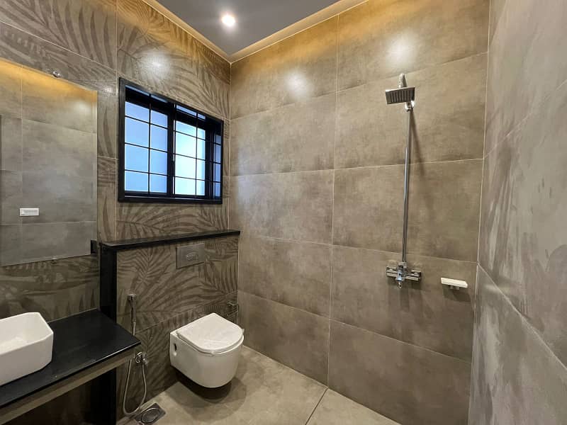 1 Kanal Luxury House For Sale In Bankers Avenue Society, Bedian Road, Lahore 8