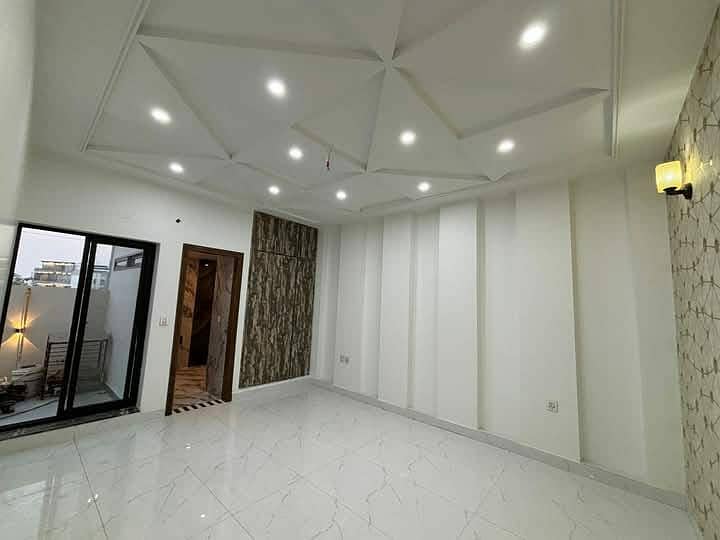 10 Marla Ultra Modern Luxurious Triple Storey House Available For Sale In Buch Executive Villas Multan Multan 11