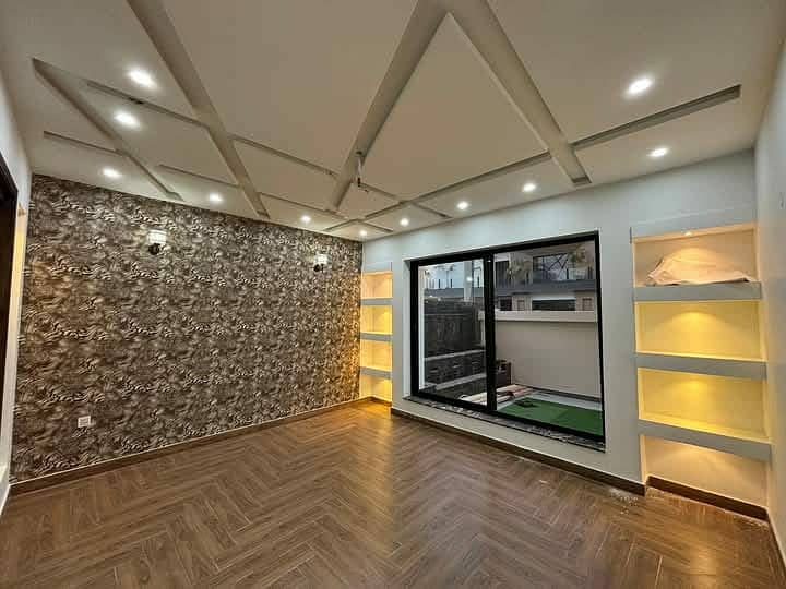 10 Marla Ultra Modern Luxurious Triple Storey House Available For Sale In Buch Executive Villas Multan Multan 12