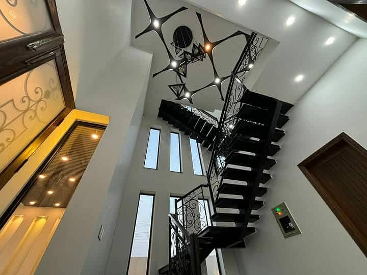 10 Marla Ultra Modern Luxurious Triple Storey House Available For Sale In Buch Executive Villas Multan Multan 15