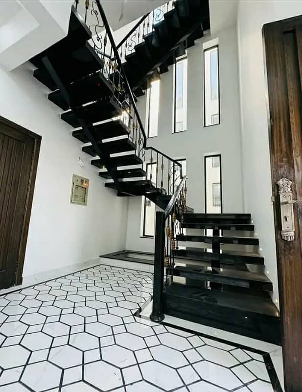 10 Marla Ultra Modern Luxurious Triple Storey House Available For Sale In Buch Executive Villas Multan Multan 23
