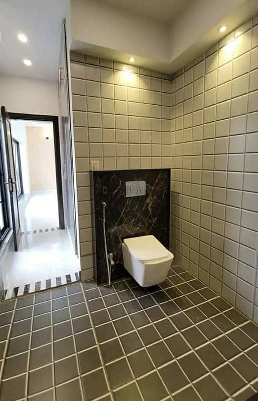 10 Marla Ultra Modern Luxurious Triple Storey House Available For Sale In Buch Executive Villas Multan Multan 35