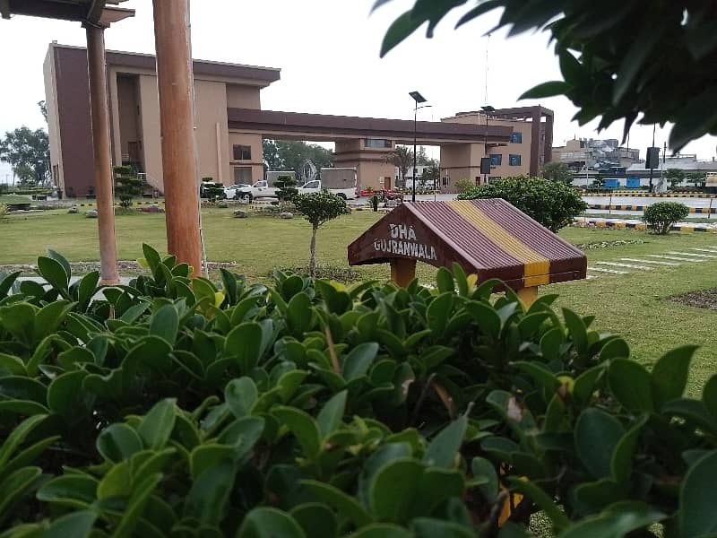 A Palatial Residence For Good Location Sale In DHA Sector C - Block 5 Gujranwala 12