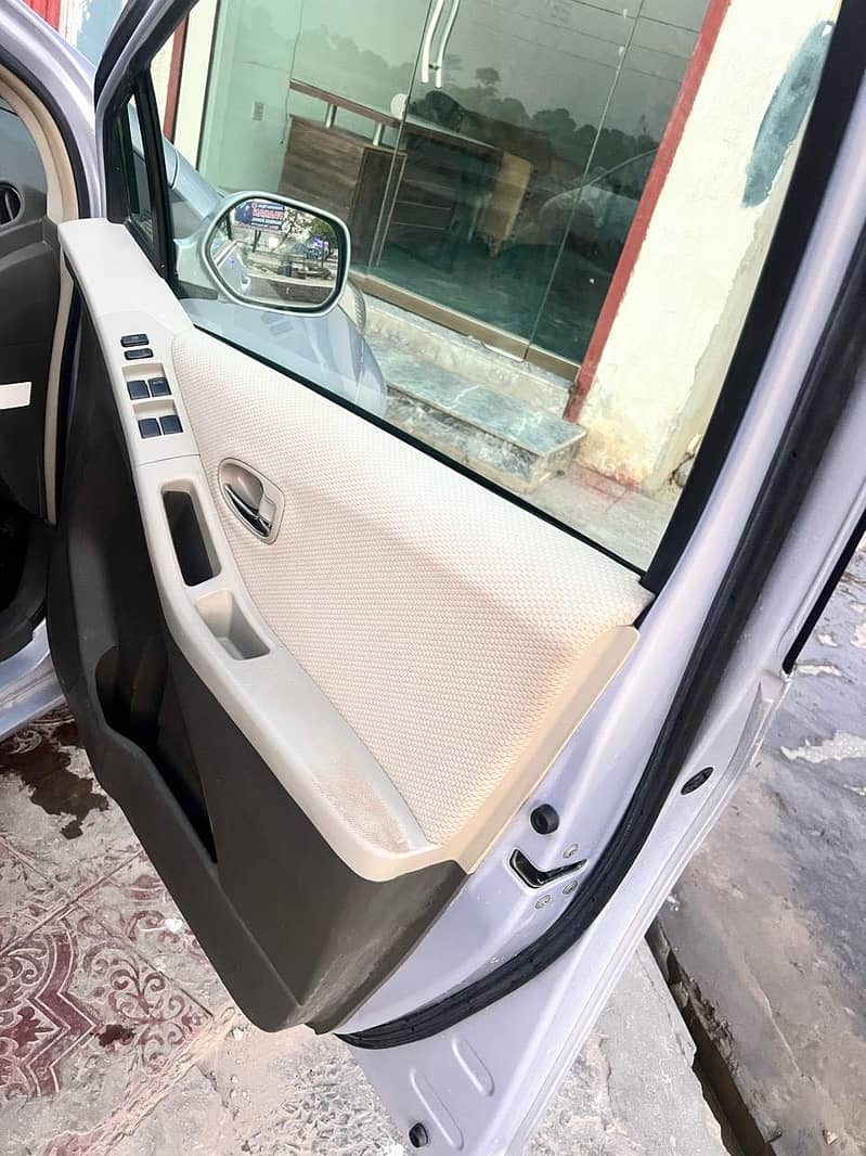Vitz 2009 Push Start 2