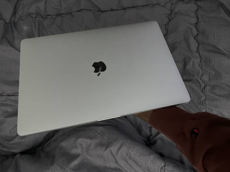 Macbook Pro 2017 15inch 5