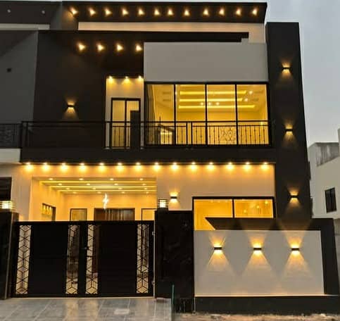 5 Marla Luxurious Triple Storey House Available For Sale In Buch Executive Villas Multan 0