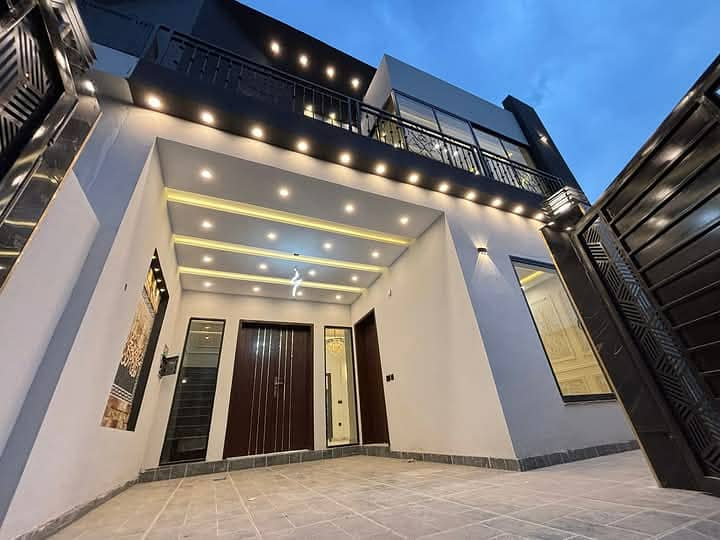 5 Marla Luxurious Triple Storey House Available For Sale In Buch Executive Villas Multan 2