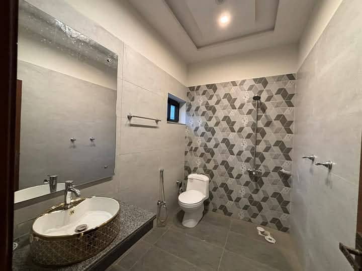 8.42 Marla Triple Storey Luxurious House Available For Sale In Buch Executive Villas Multan 10