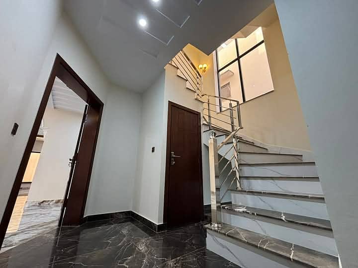 8.42 Marla Triple Storey Luxurious House Available For Sale In Buch Executive Villas Multan 20