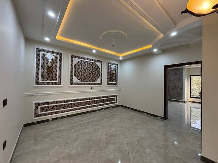 8.42 Marla Triple Storey Luxurious House Available For Sale In Buch Executive Villas Multan 22