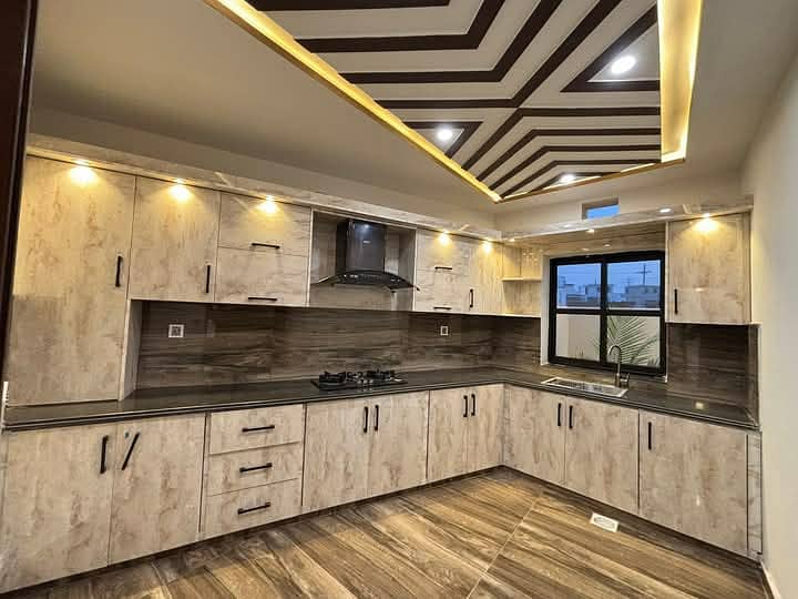 5 Marla Luxurious Park Facing House Available For Sale in Buch Executive Villas Multan 4